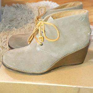 Sperry wedge boots size 8.5 BNIB